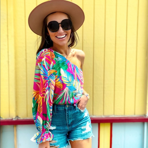 MYSTERY BOX! - Picture 12 of 16